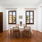 Zerostasse View Apartment
